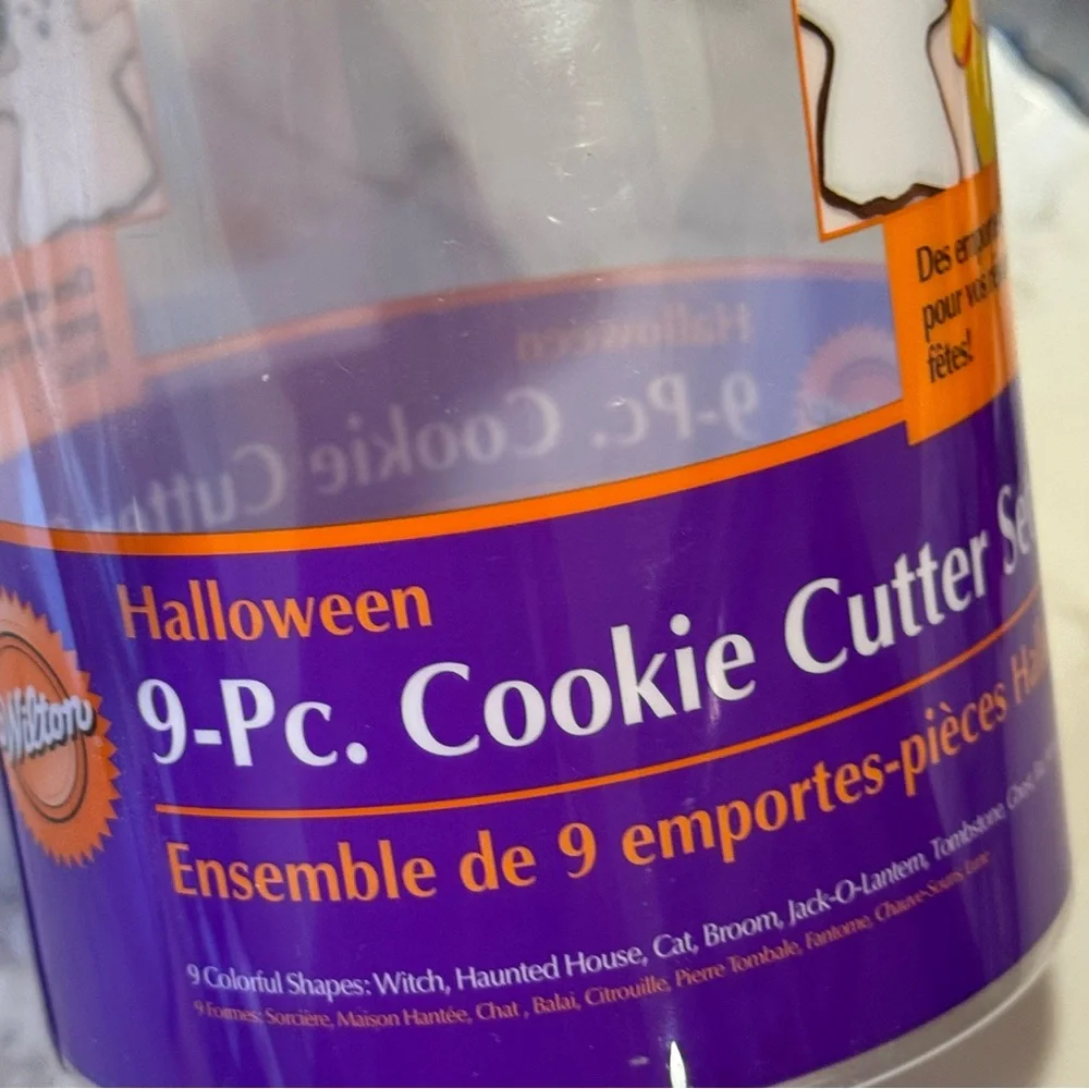 Halloween Cookie Cutters and Cupcake Stencils Wilton Crate Barrel Witch Pumpkin